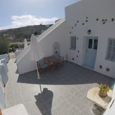 Katsinaros Villagers Houses Vos Emporio (Santorini)
